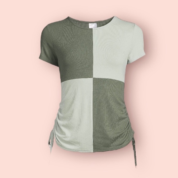 Color-block Ribbed Top with Ruched Sides - Picture 1 of 4